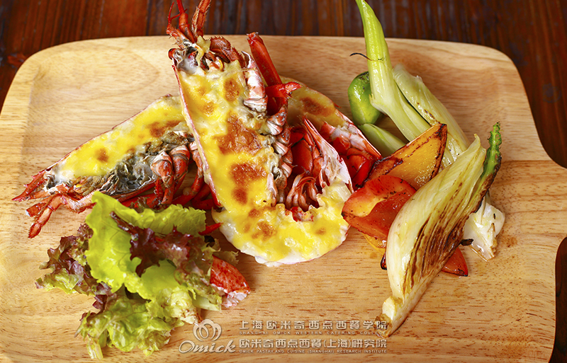 欧米奇-焗龙虾配鲜茴香朝鲜笋色
